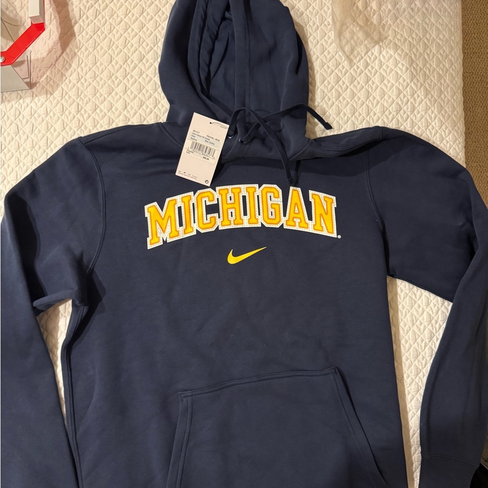 Nike Michigan Hoodie in Navy and Yellow new with tags